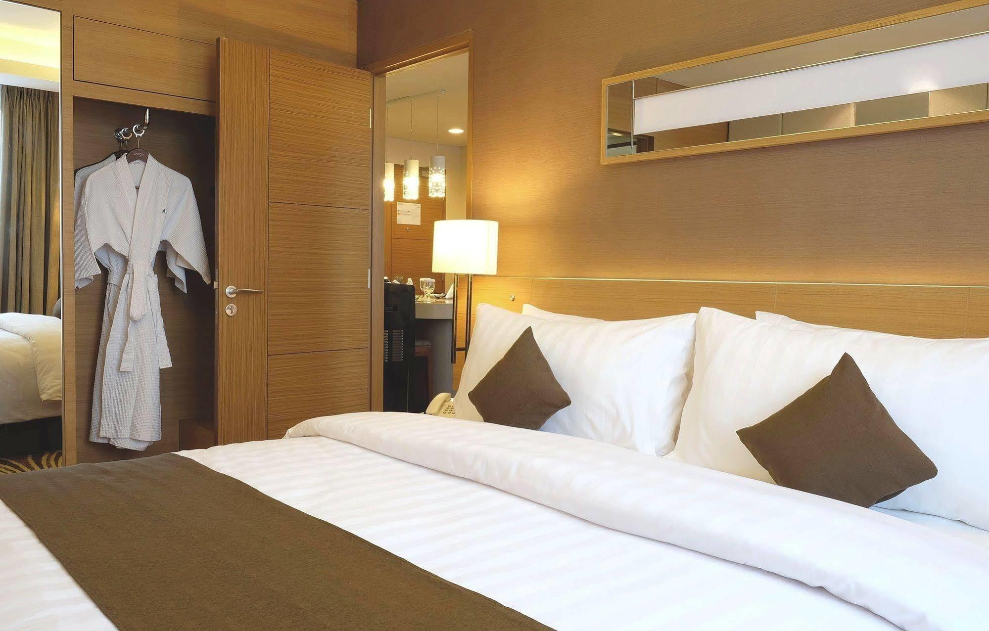 Aston Solo Hotel Экстерьер фото